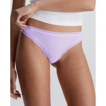 Calvin Klein - Tanga liso con encaje