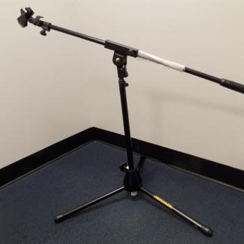 Hercules Stands MS540B Low-Profile Tripod Microphone Stand with Boom & Mic Clip