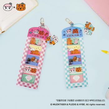 Llavero de 4 cortes SEVENTEEN BONGBONGEE x MUZIKTIGER en color rosa