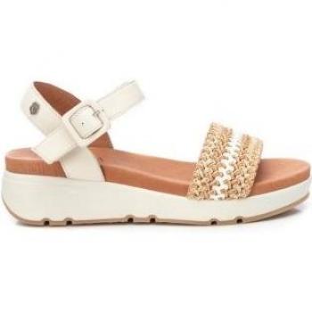 Sandalia de Piel Carmela 160590 Beige para Mujer
