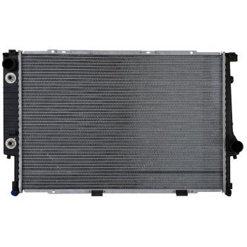 Radiador, refrigeración del motor EASY FIT NRF 519588 - Radiador de alta calidad, diseño fácil de instalar, fabricado con materiales duraderos, compatible con múltiples modelos de vehículos, eficiencia en la refrigeración del motor