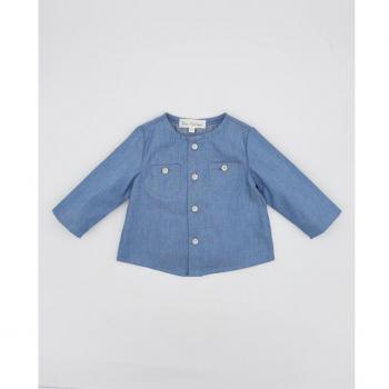 Camisa denim con detalles de bolsillos en color azul para bebé niño.