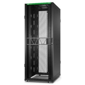 Armario Rack APC AR3150B2, 42U, dimensiones 750x1070 mm, diseño robusto para servidores y equipos de red, con puertas frontales y traseras perforadas para ventilación, paneles laterales extra