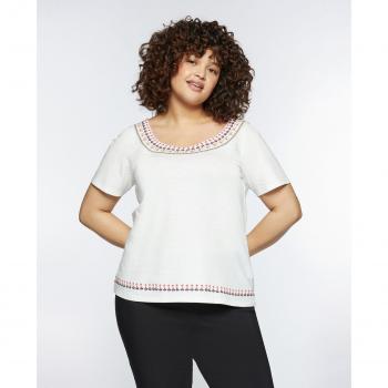 Camiseta de mujer Fiorella Rubino con bordado étnico y apertura trasera