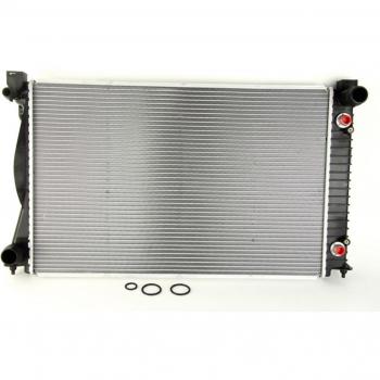 Radiador NISSENS 60233A para refrigeración del motor, compatible con vehículos específicos, fabricado en aluminio y plástico, diseño eficiente de intercambio térmico, fácil instalación y alta durabilidad
