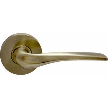 Manilla con Roseta Redonda EQ-R657 Cuero