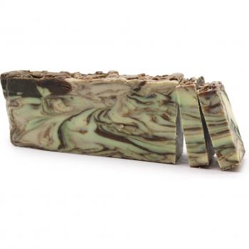 Artisanal Cinnamon Soap with Antioxidant Properties