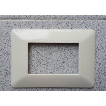 Placas ABS Compatibles para Serie Matix Bticino - 3, 4 y 6 Módulos - Color Blanco Opaco - 6 Foros