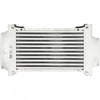 Intercooler NISSENS 96777 - Compartimentos de Motor, diseño optimizado para un rendimiento eficiente, fabricado con materiales de alta calidad, compatible con múltiples modelos de vehículos, fácil instalación y excelente capacidad de refrigeración