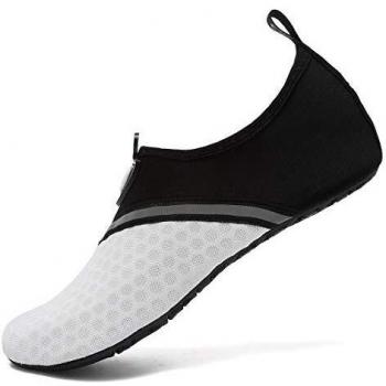 VIFUUR Zapatos de Agua Hombres Mujeres niños Aqua Yoga Descalzos de Secado rápido Slip-en los Calcetines Negro Blanco EU36/37