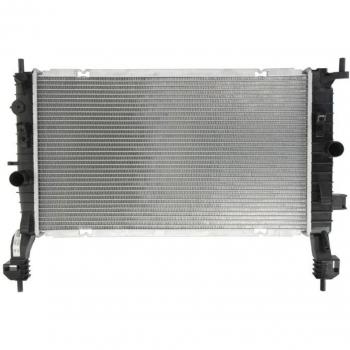Radiador NISSENS 630748 para refrigeración del motor, compatible con vehículos específicos, fabricado en aluminio y plástico, diseño de alta eficiencia térmica, fácil instalación, ligero y duradero