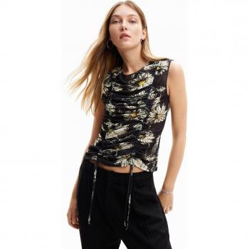 Camiseta Fruncidad Flores con Estampados Florales en Algodón 100%