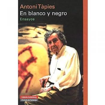 En blanco y negro: Ensayos/ Essays