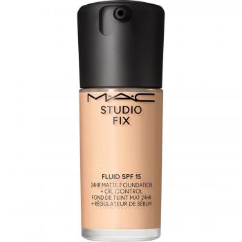 MAC Cosmetics Studio Fix Fluid SPF 15 24HR Matte Foundation + Oil Control - Shade NC16 - 30 ml