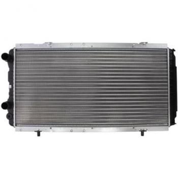 Radiador de refrigeración del motor NISSENS 61390, tipo de producto: radiador, características: diseñado para optimizar la temperatura del motor, fabricado por Nissens, modelo 61390
