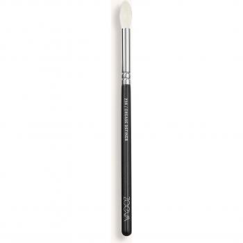 ZOEVA 228 Crease Definer Brush - Eyeshadow Brush, Synthetic Bristles, Precision Blending, Soft and Durable, Ideal for Crease Application, Vegan-Friendly