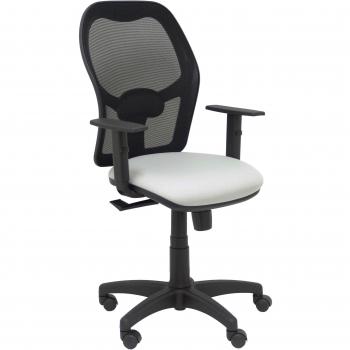Piqueras y Crespo Alocén Silla de Oficina Ergonómica con Malla Negra, Asiento Tapizado en Tela Bali Color Gris Claro y Brazos Regulables