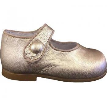 Zapatos de Niña Gulliver MX-0110 Oro con diseño elegante, color dorado, material sintético, cierre de velcro, suela antideslizante y plantilla acolchada para mayor comodidad
