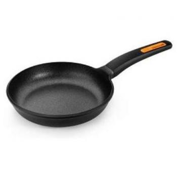 Sartén BRA Efficient Plus 28 cm en aluminio fundido para todo tipo de cocinas