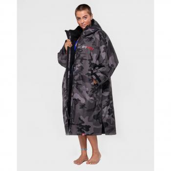Advance Long Sleeve Surf Poncho in Camo & Black