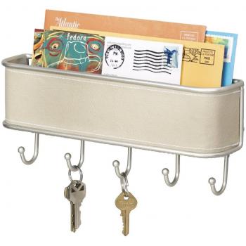mDesign Colgador de Llaves con Estante para Uso Variado - Organizador de Llaves en Gris Pardo y Acero Inoxidable Pulido con Detalles en cuerina - con Estante para Correo, revistas y celulares