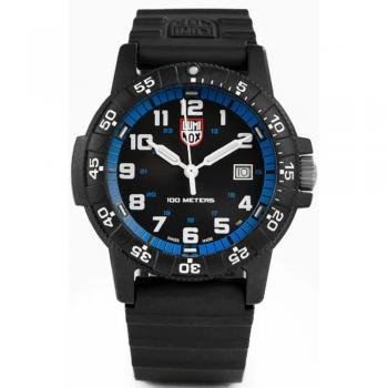 Reloj de cuarzo suizo Luminox Leatherback SEA Turtle Giant XS.0324 con correa de poliuretano, esfera negra y azul, resistencia al agua 100M para hombre
