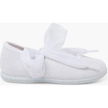 Merceditas de bebé niña con lazada de tul plumeti
