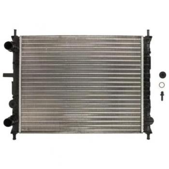 Radiador de refrigeración del motor Nissens 61806 - Radiador de alta calidad, diseñado para un enfriamiento eficiente del motor, fabricado con materiales duraderos, compatible con diversas marcas y modelos de vehículos, fácil instalación y excelente