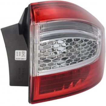 Luz trasera TYC 11-11845-06-2 con características de piloto trasero, diseño específico para vehículos, fácil instalación, alta visibilidad y durabilidad