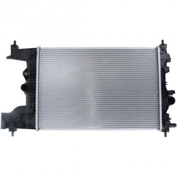 Radiador de refrigeración del motor NISSENS 630727, compatible con vehículos, fabricado en aluminio y plástico, diseño optimizado para un mejor flujo de aire, capacidad de enfriamiento eficiente, fácil instalación, cumple con estándares OEM