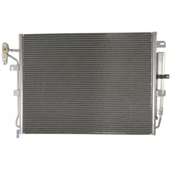 Condensador de aire acondicionado THERMOTEC KTT110591 con secador, dimensiones 473 x 636 mm, diámetro de conexión de 16 mm, compatible con LAND ROVER Discovery 3