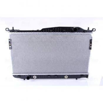 Radiador de refrigeración del motor NISSENS 61629, compatible con múltiples modelos de vehículos, fabricado en aluminio, diseño eficiente para máxima disipación de calor, fácil instalación y ajuste preciso