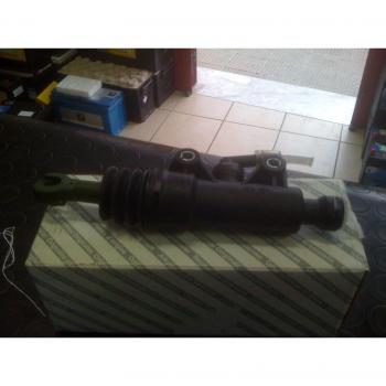 Cilindro de embrague original 1401120880