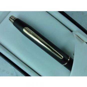 Cross Made in the USA Century Matte Black & 23kt Gold Gel ink selectip Rollerball Pen.Among the very few made in USA pens out there today by Cross