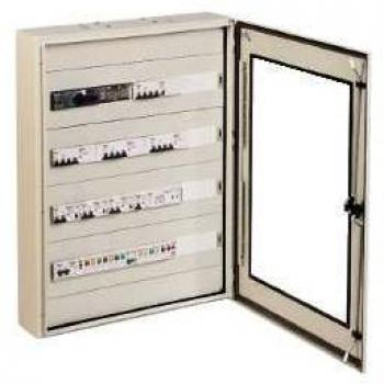 Schneider Electric NSYDLM84P Chasis modular DLM para armario acero Spacial mural, 84 módulos, Al600 x An600