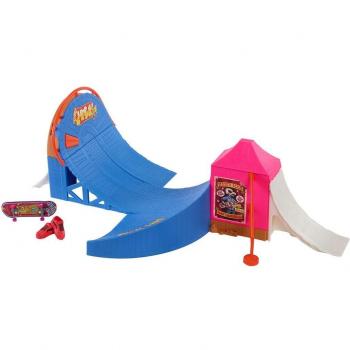 Hot Wheels Skate Park de Atracciones Set de Juego con Monopatín y Zapatillas para Dedos, +5 Años (Mattel HGT95)