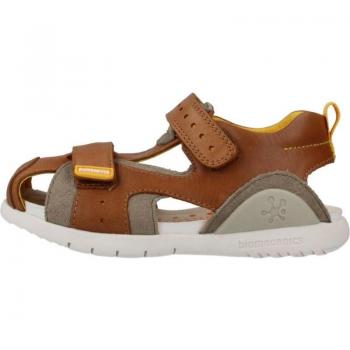 Sandalias de Niño Biomecanics Modelo 232256B Color Marrón Arena
