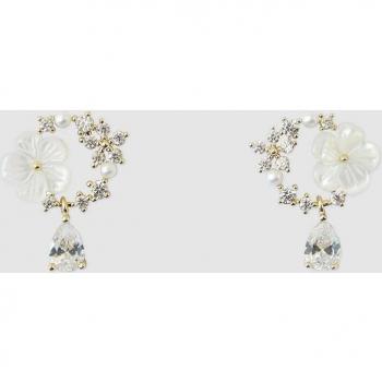 Pendientes Dada Burma dorados con circonitas y nácar