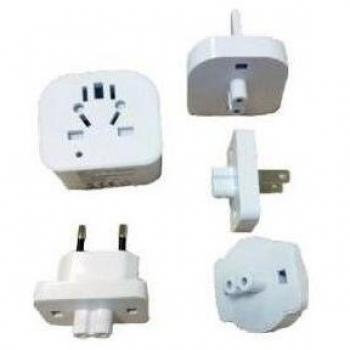 Adaptador de Viaje Universal con 1 Toma USB