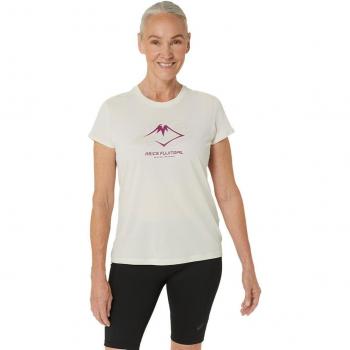 Camiseta de mujer Asics Fujitrail Logo Ss Top Beige