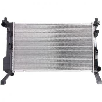 Radiador de refrigeración del motor NISSENS 67106 - Radiador de alta calidad, compatible con múltiples modelos de vehículos, fabricado en aluminio y plástico para una mejor conductividad térmica, diseñado para un fácil montaje y máxima durabilidad