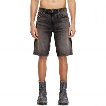 Pantalón corto vaquero de hombre liso en negro desgastado