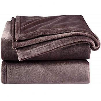 Bedsure Manta para Sofás de Franela 130x150cm - Manta para Cama 90 Reversible de 100% Microfibre Extra Suave - Manta Marrón Chocolate Transpirable