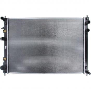 Radiador de refrigeración del motor Nissens 67727