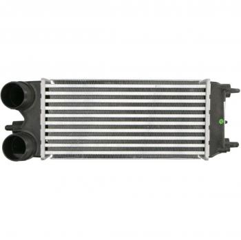 Intercooler NISSENS 96553 - Intercooler de alta calidad, compatible con múltiples vehículos, fabricado en aluminio y plástico, diseñado para mejorar la eficiencia del sistema de refrigeración del motor, dimensiones específicas para un ajuste perfect