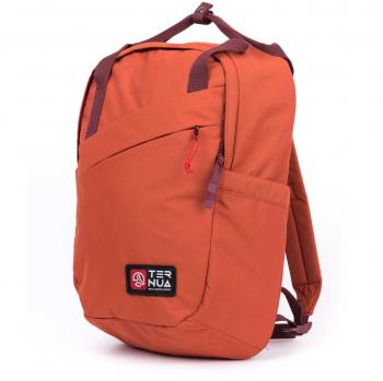 Mochila Ternua Red Bay 18 Deep Ginger Naranja, capacidad de 18 litros, material resistente al agua, sistema de ventilación en la espalda, correas ajustables y acolchadas, bolsillo frontal con cremallera,