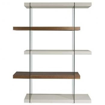 Estantería ANGEL CERDÁ 3025C de madera nogal y cristal, con dimensiones de 140 x 33 x 180 cm, fabricada en chapa de nogal y madera DM lacada, en colores cristal, nogal y gris