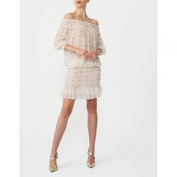 Vestido corto blanco de gasa con cuello barco y diseño elegante
