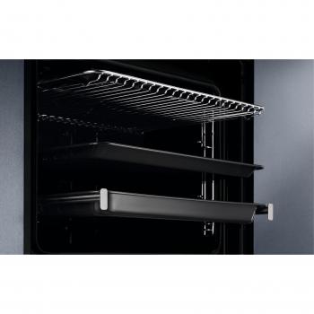 Horno Electrolux EOF5C50BX con catalizador, 65 litros, color negro