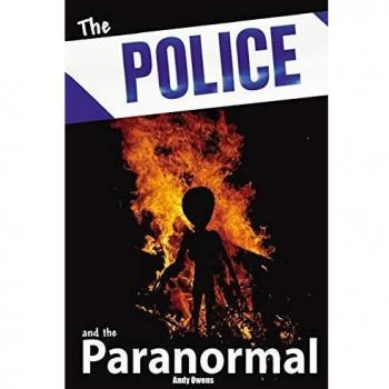 Policía y lo Paranormal - Edición en Rústica